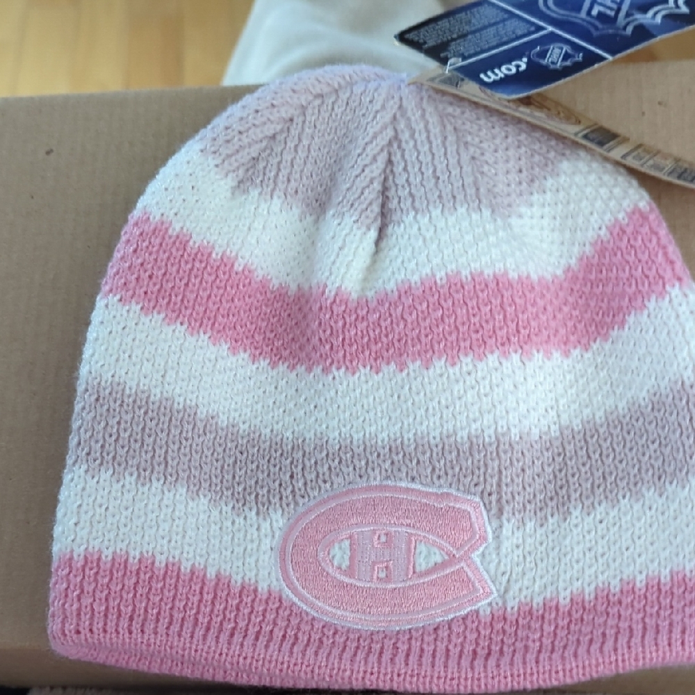 Montreal Canadiens Winter Hat For A Girl Youth